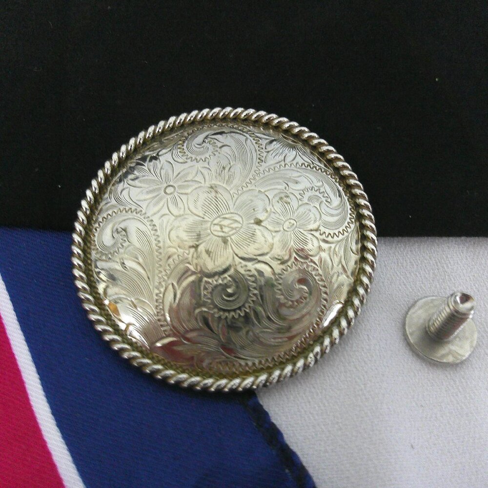 NIB Classic Silver Rope Edge 2 Inch Chap Concho. - Picture 4 of 5